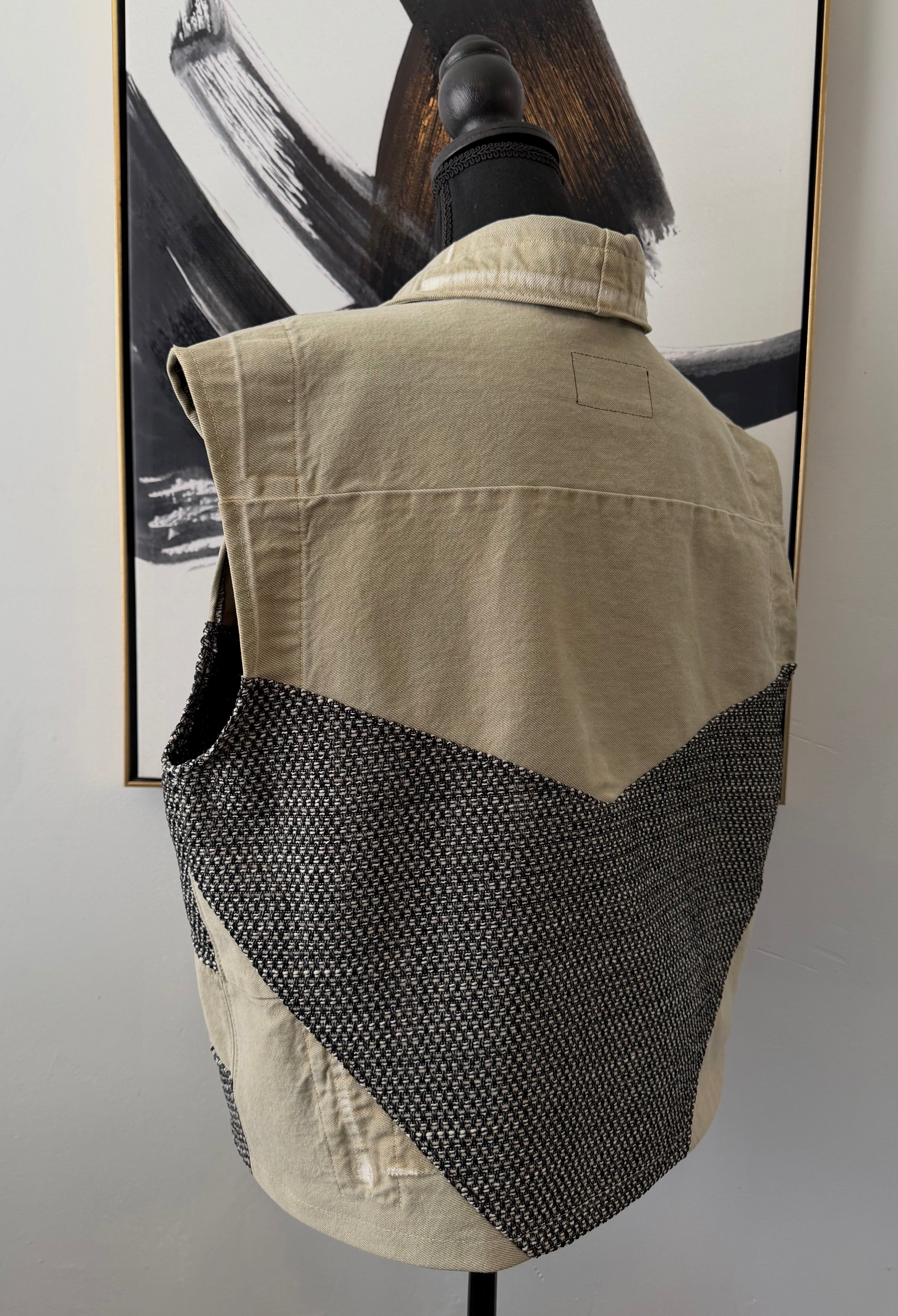 Pre-made Sleeveless Jacket (Unisex)